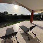 Appartement With Private Garden, Pool & 150 M