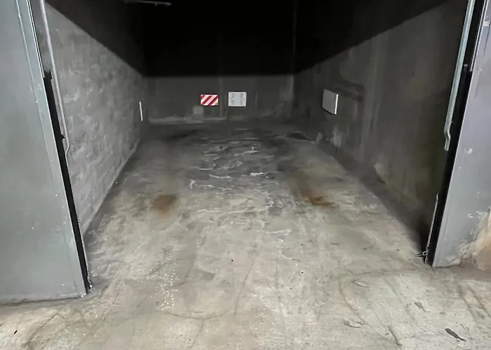 With Private Garden, Pool & 150 M Antibes