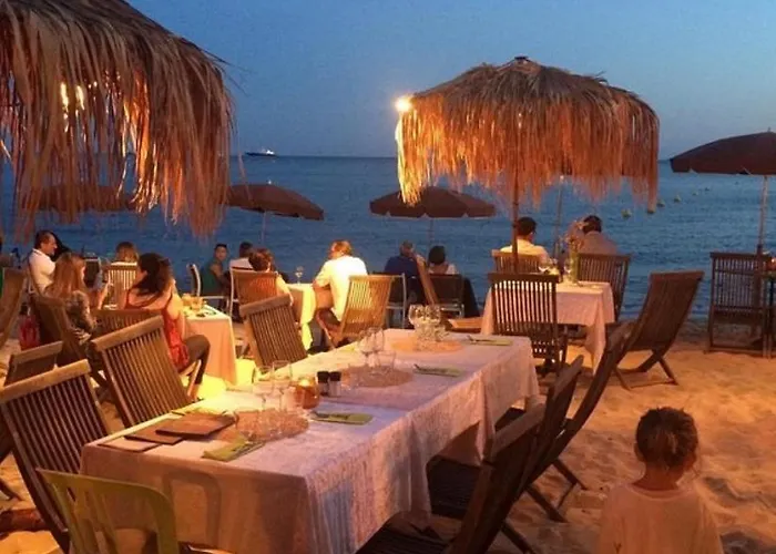 Apartamento With Private Garden, Pool & 150 M *